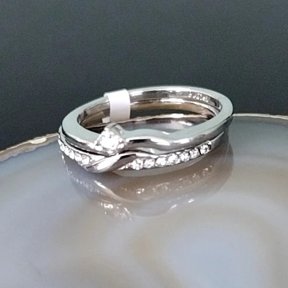 Dainty Stacking Bridal Ring Set Stainless Steel Hypoallergenic - Picture 5 of 11